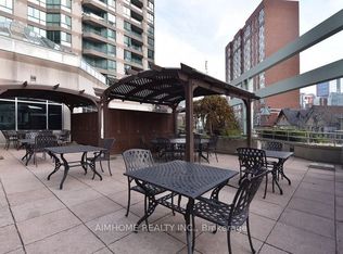 38 Elm St #307-C01, Toronto, ON M5G 2K5