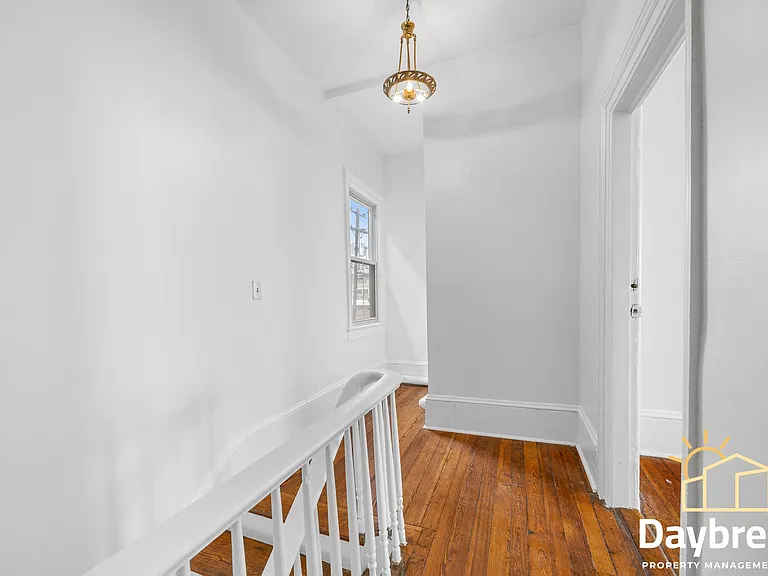 112 E Anderson St — Photo 18