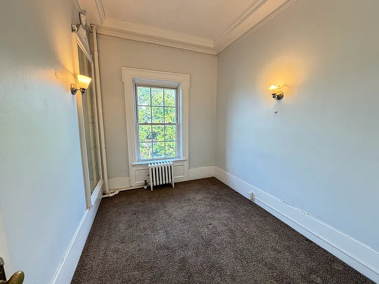 479 Delaware Ave — Photo 14