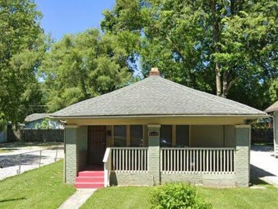 4242 Evanston Ave