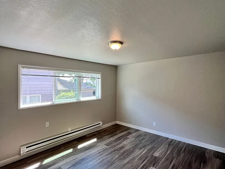 The Rivercrest Apartments by Star Metro — Photo 13