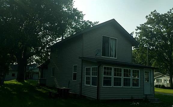 3rd image of 2985 W Parkway Dr