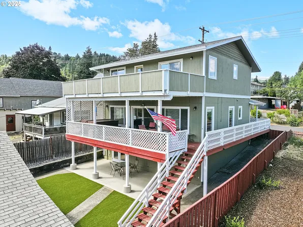 247 Ne Washington Street, White Salmon, WA 98672
