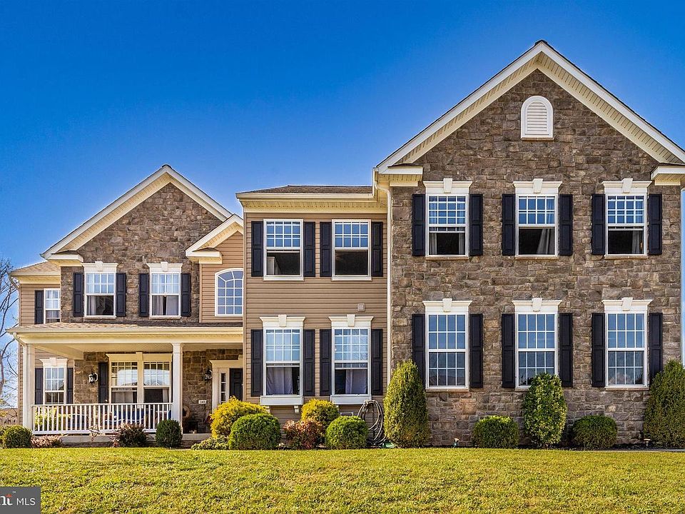 1st image of 11401 Woodbridge Ct