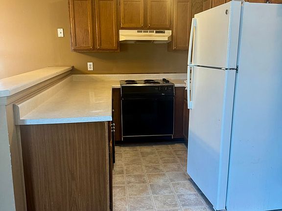 4th image of 3555 Clover Meadows Dr