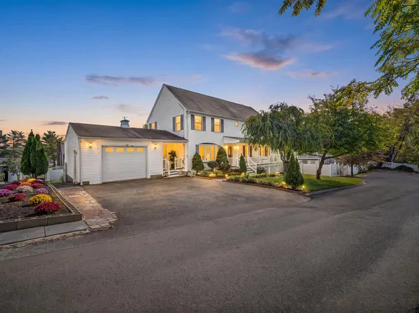 7 Dimock St, Danvers, MA 01923