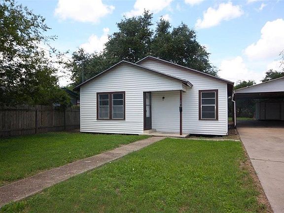 2nd image of 705 E Fannin St