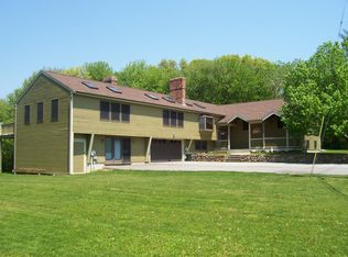 14 Fruit St, Newbury, MA 01922