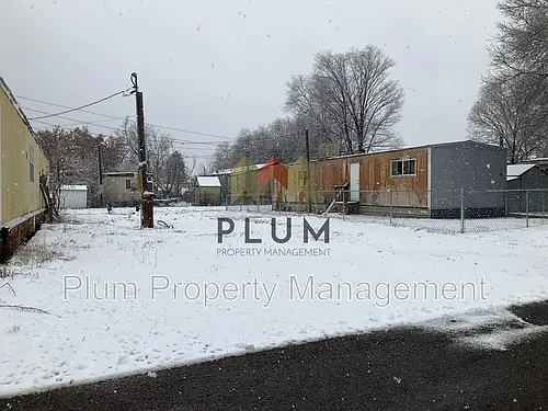 740 Turner St Photo 1