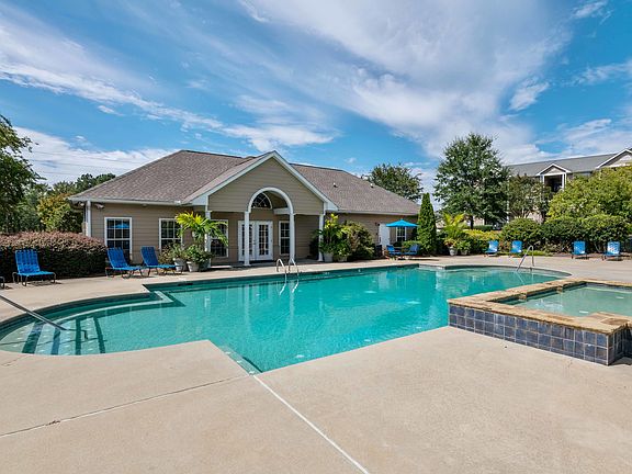 Walden Pond Apartments