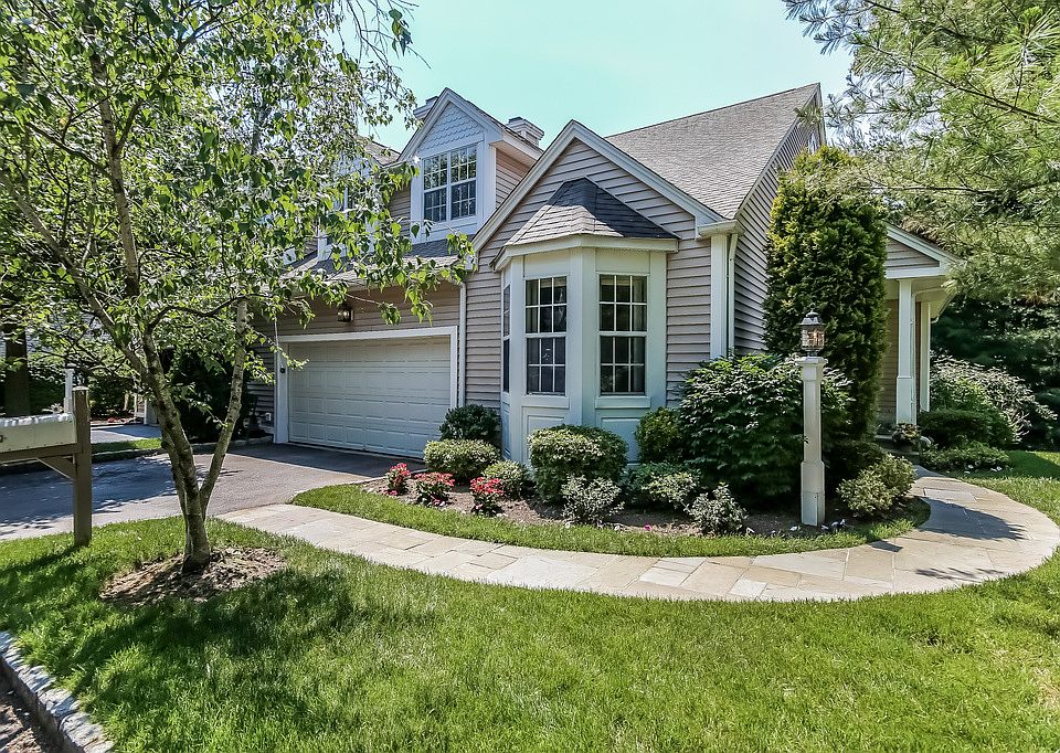 1st image of 7 Scenic Ln