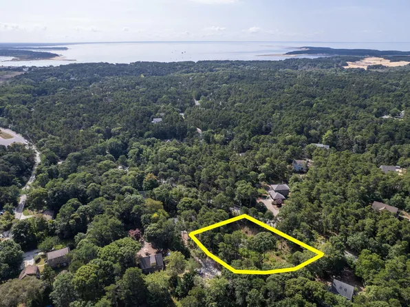 10 Finn Road, Wellfleet, MA 02667