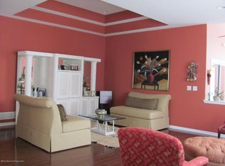 1 Trout Run Ter, Barnegat, NJ 08005