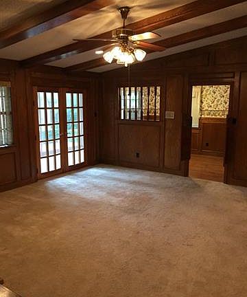 4th image of 1800 Wellington Ct