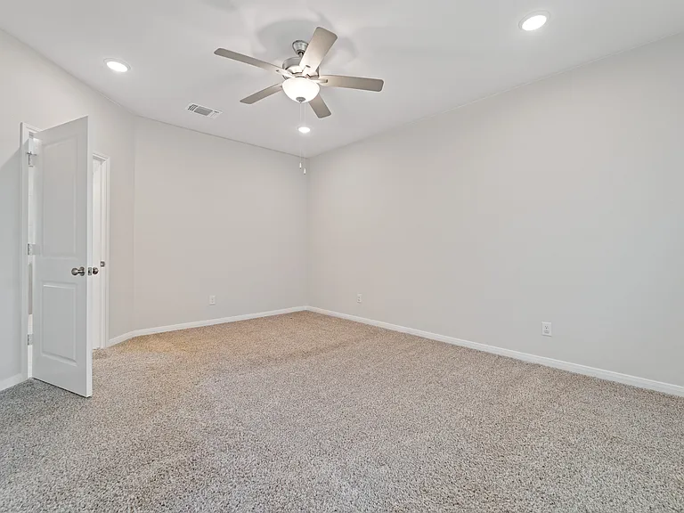 1834 Horatio St — Photo 13