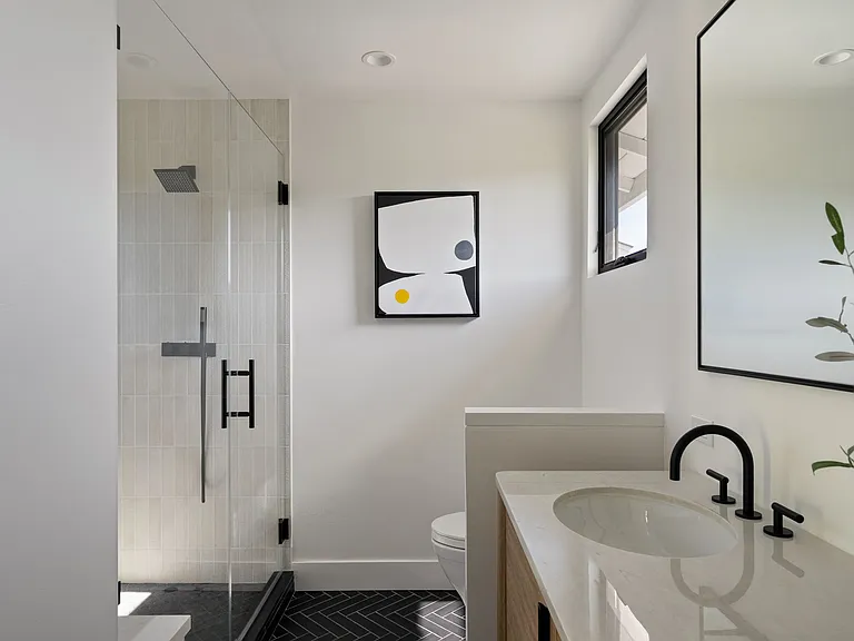 31 San Marino Dr — Photo 24