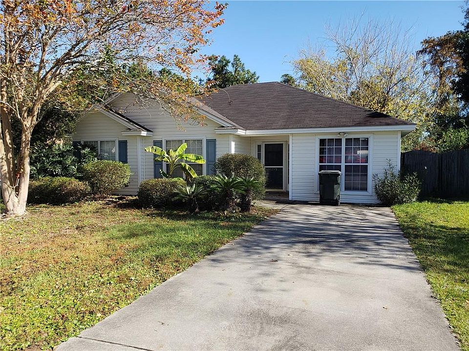 1st image of 245 Sandalwood Cir