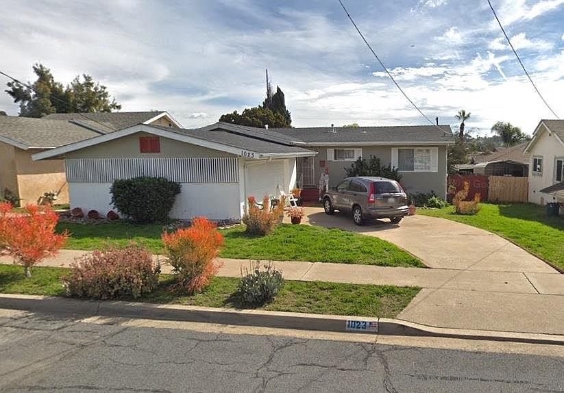 2nd image of 1023 Pyramid St