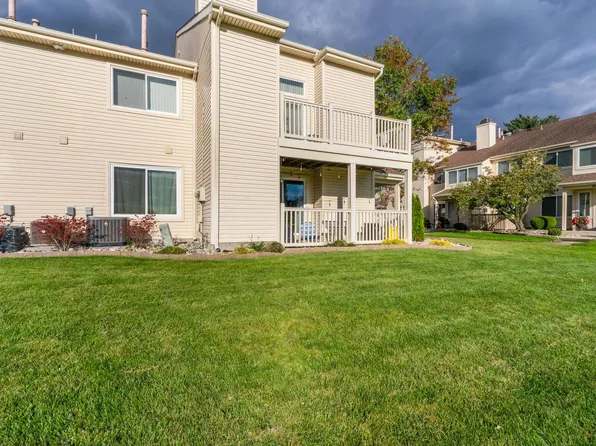 96 Sandra Rd, Voorhees, NJ 08043