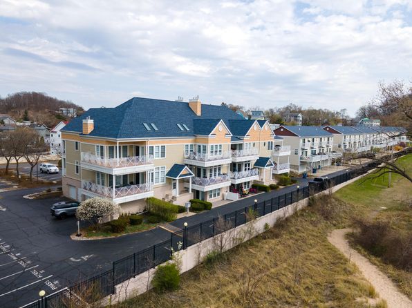 110 Lake Shore Dr APT B, Michigan City, IN 46360