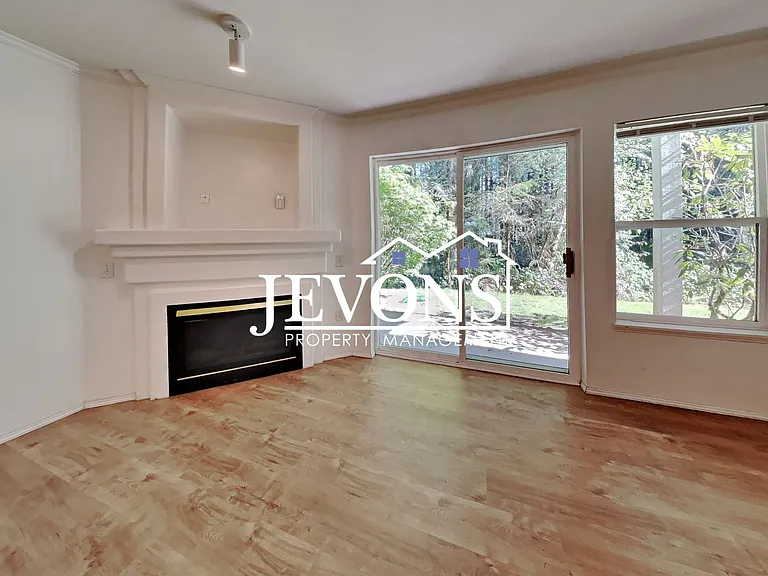 25235 SE Klahanie Blvd #P102 — Photo 8