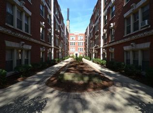 542 W Surf St #G, Chicago, IL 60657