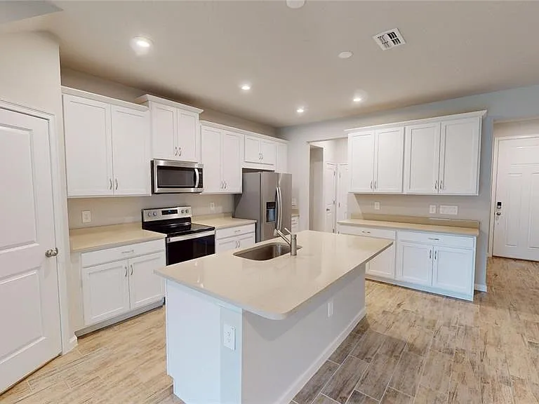 26130 Fantasy Sky Ln — Photo 3