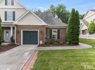 107 Kestrel Ct, Mebane, NC 27302