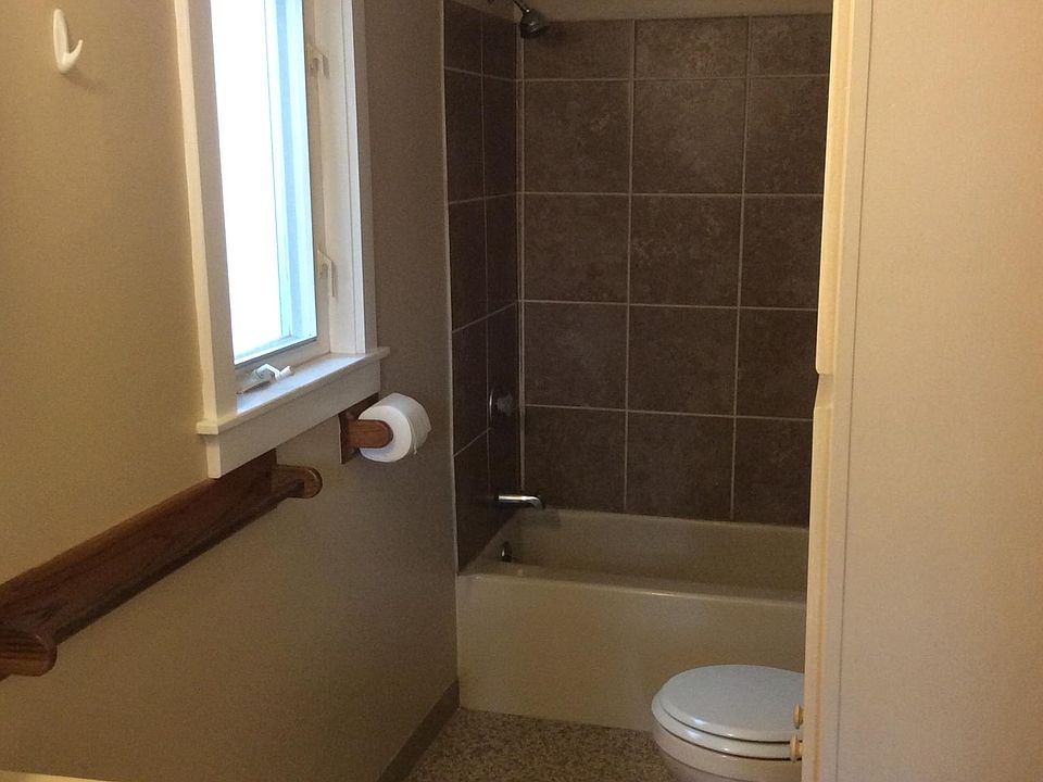 2nd image of 319 Portz Ave