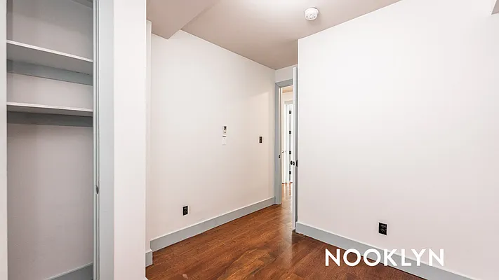 Rented by Nooklyn NYC LLC | media 23