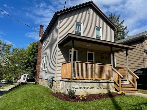 139 W Van Buren St, Oswego, NY 13126