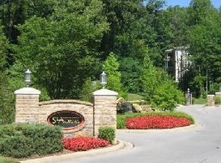 3200 Renwood Blvd APT 101, Louisville, KY 40214