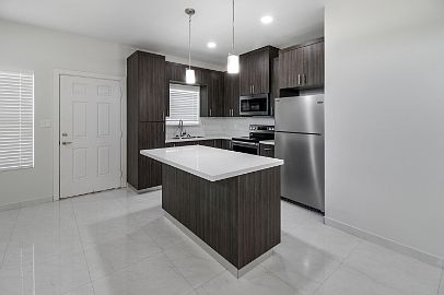 3rd image of 1413 N Inspiration Blvd #11372050