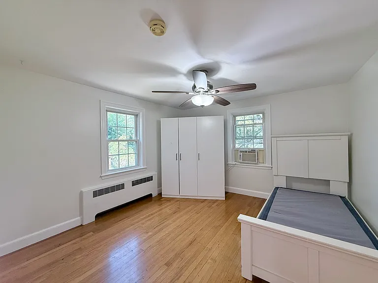 16 Pine St — Photo 15