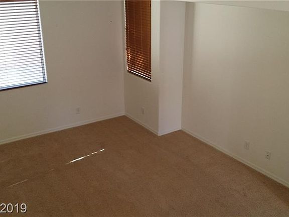 5th image of 71 Myrtle Springs Ct