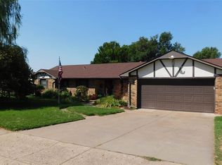 2400 Kingston Rd, Ponca City, OK 74604