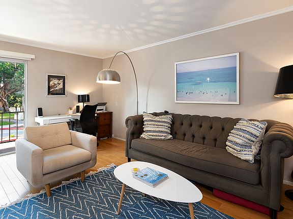 3rd image of 2311 4th St APT 204