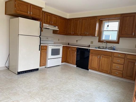 4th image of 4175 Victorian Dr