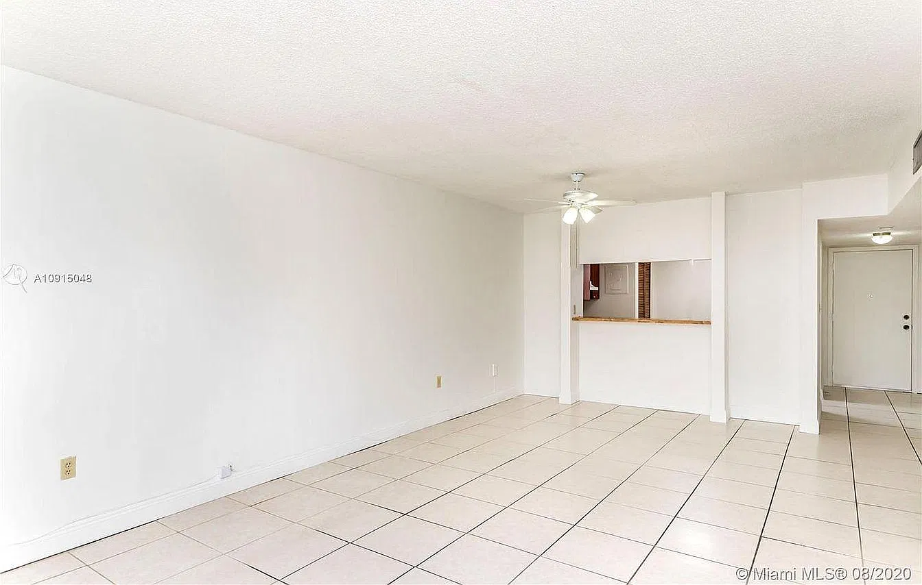 1 bed, 864 sqft, $1,800 — Photo 4