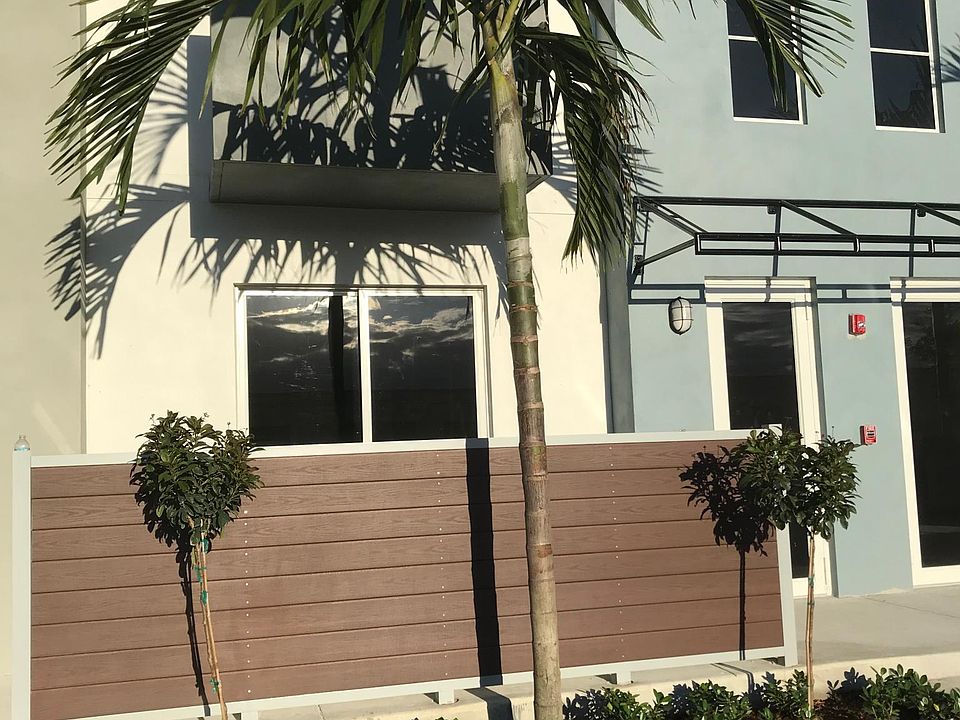 1st image of 3455 NE 5th Ave #11
