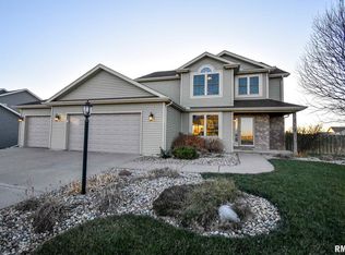 628 Anne St, Washington, IL 61571