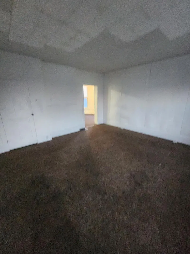 210 S 3rd St — Photo 2