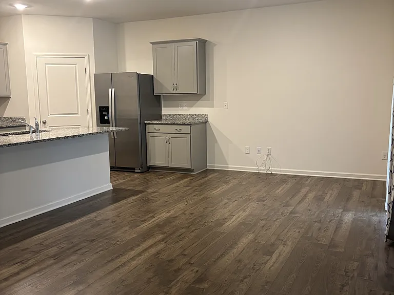 46 Colonial Cv — Photo 4