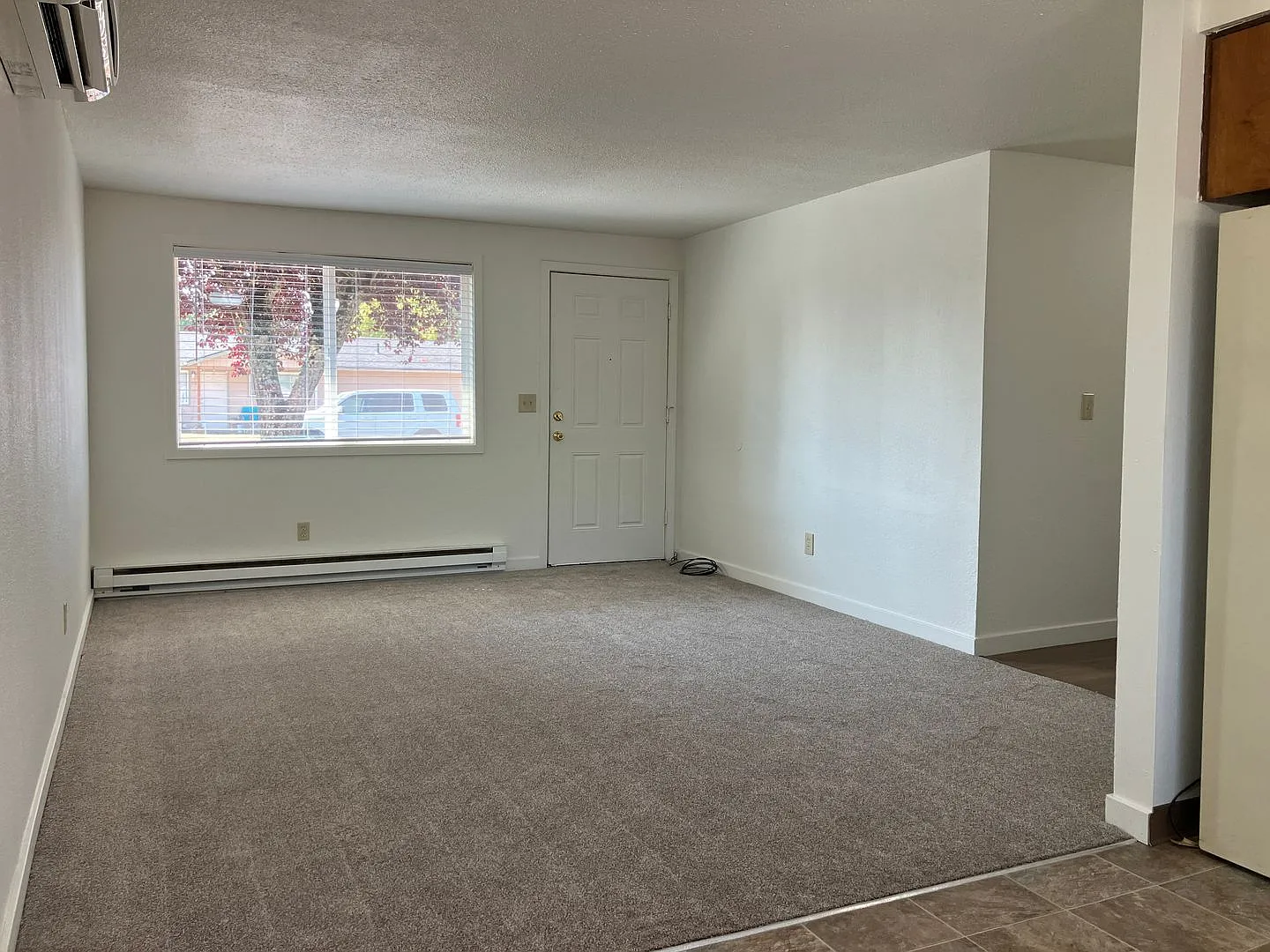 Two Bedroom Duplex in Aumsville — Photo 3