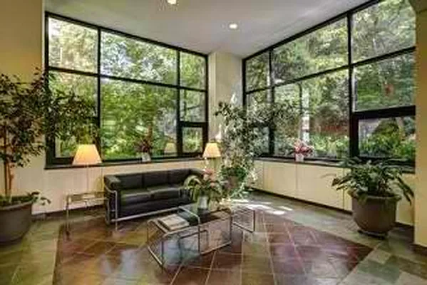 Sold by R New York | media 25