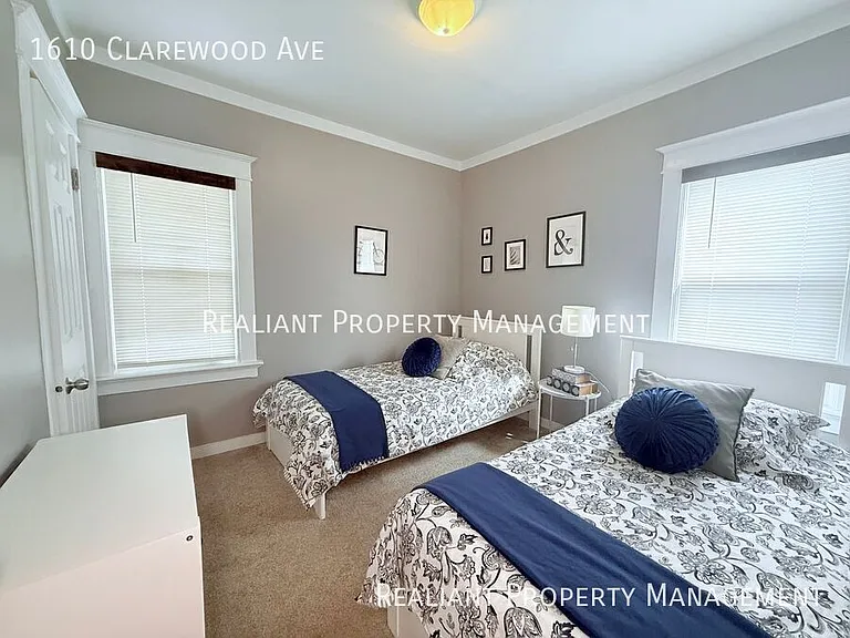 1610 Clarewood Ave — Photo 15