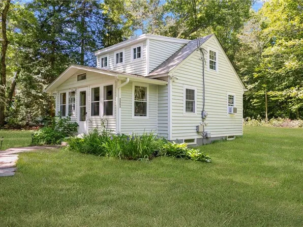 2002 Kingstown Rd, South Kingstown, RI 02879