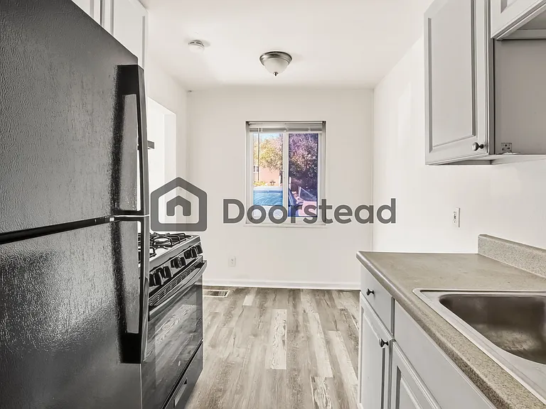 9068 Lamar St — Photo 5