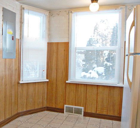5th image of 541 College St