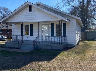 106 Bennett St, Greer, SC 29651